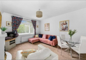 Grangeburn Residence - 2 bedroom home with parking